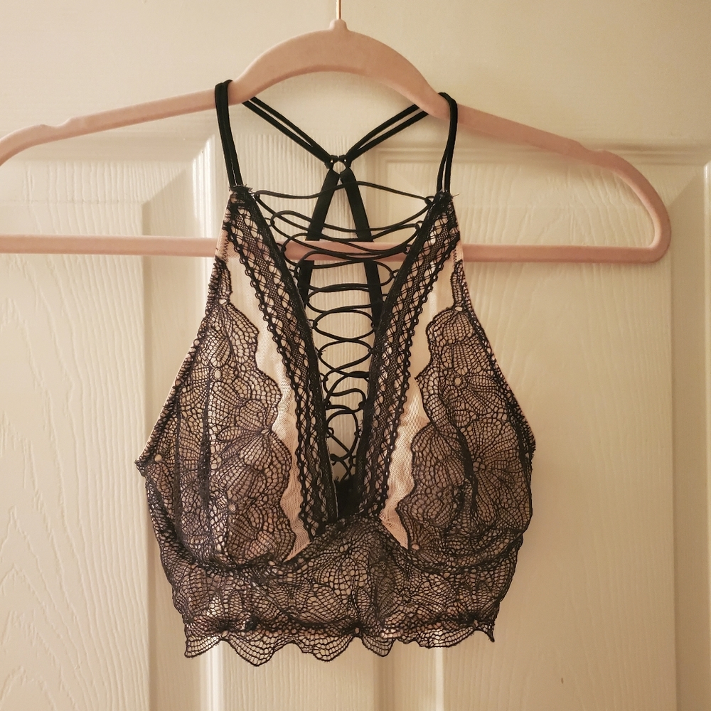 Victoria’s Secret Crisscross Bralette